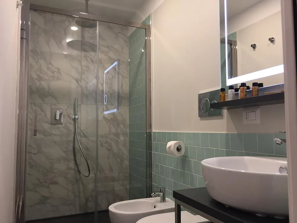 Vittoriano Suite Rome 2*,  Италия